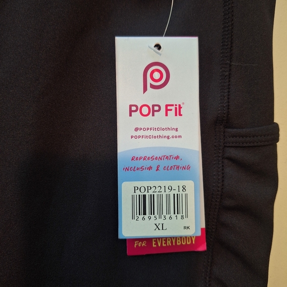 NWT Popfit Leggings XL POCKETS Crop Black With Green Ribbon Accents - Picture 2 of 6